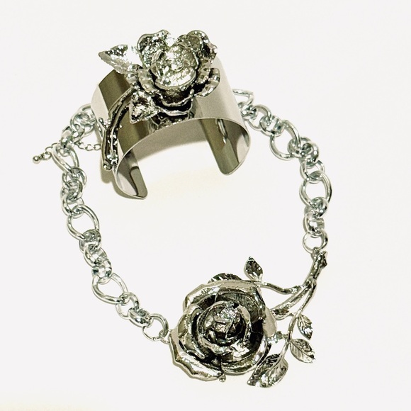BOLD ROSE | Dramatic Sculpted Silver Rose Choker Necklace | NWOT - Picture 12 of 12
